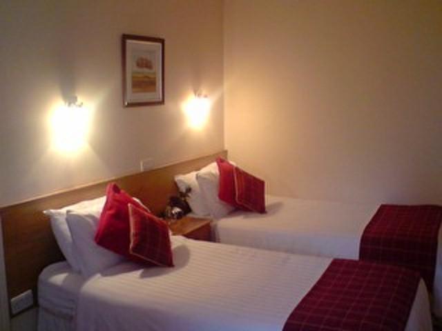 Glenlossie Guest House Дъмфрийс Стая снимка